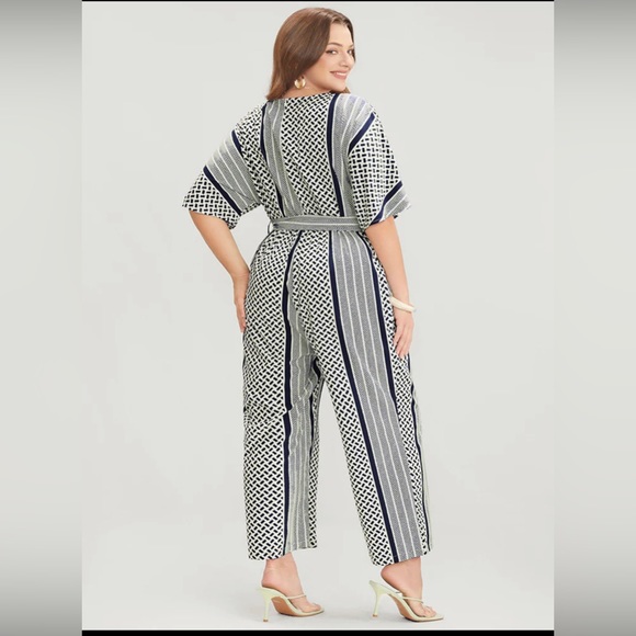 Geometric Contrast Dolman Sleeve Pocket Belted Wrap Jumpsuit - Picture 3 of 4